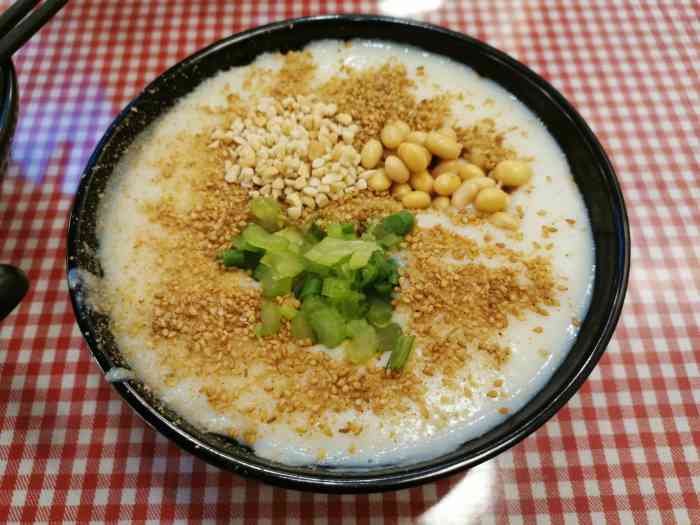 想尝尝当地特色小吃看到了这家店「咸麻糊」看评论的甜麻糊感觉不错