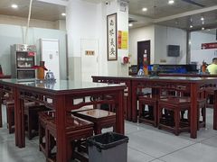 -牛一嘴·兰州牛肉面·大盘鸡(财富中心店)