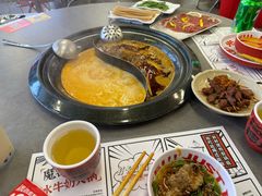 -生活如沸·顺德水牛奶火锅(大学路店)