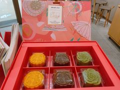 -星巴克臻选(深圳龙华红山天虹店)