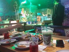 -Famous肥猫墨西哥音乐餐吧(五棵松华熙LIVE店)