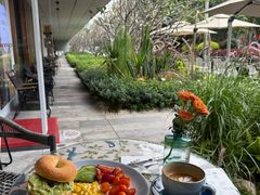 -ommo cafe(半岛城邦店)