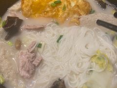 -胖子鱼粉(采霞街店)