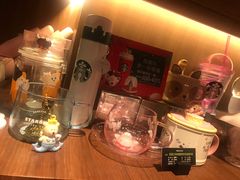 -星巴克(杭州湖滨银泰E区店)