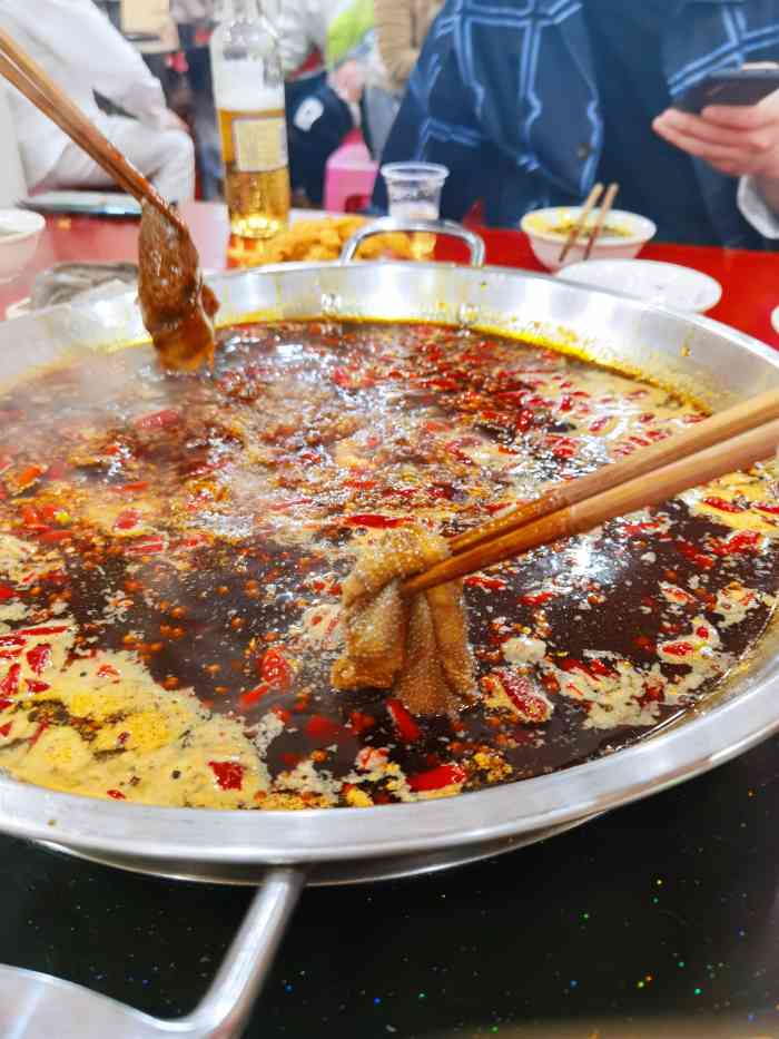 储奇门鳝鱼火锅(总店)-"宝轮寺,坐落在磁器口古镇中闹中取静,望江.