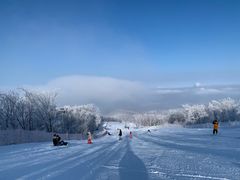 -中旅松花湖滑雪场
