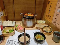-独食火锅·半米屋台(直营总店)