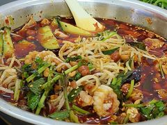 -周良天山牛杂城(天山路总店)