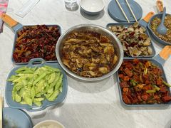 -辣盆盆麻辣小龙虾(哈尔滨总店)