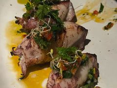 土豆泥填馅小鱿鱼-LESCEDARS Brasserie Bistro香柏树