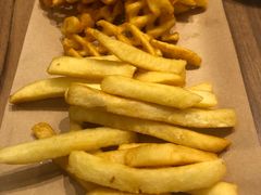 -必胜客(威高广场店)