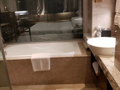 -上海龙之梦万丽酒店