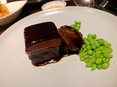 鲍鱼红烧肉-杭州西子湖四季酒店·金沙厅