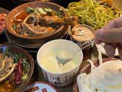 -黄潇洒老火锅(九眼桥宏济巷店)