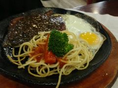-皇品世家牛排(七一路店)