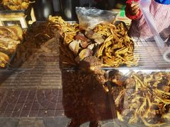 -土门八珍烤鸡腊味店(土门老店)