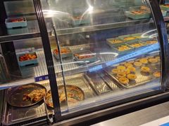 面包甜点陈列柜-蚝英雄鲜蚝自助专门店(长楹天街直营店)