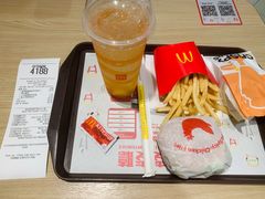 翠辣鸡腿汉堡-麦当劳(伦敦人店)