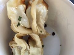 -胡记锅贴·沪上游子老鸭粉丝汤(太原路店)