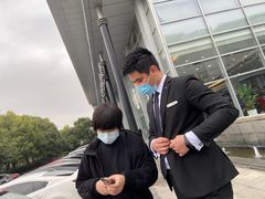 -奔驰上海利星(七宝店)