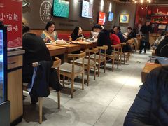 大堂-渝是乎酸菜鱼(龙旗购物中心店)