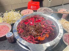 -洞亭火锅(防空洞总店)