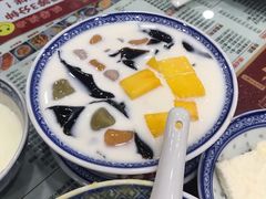 芋圆椰汁西米-赵记传承特色牛奶甜品(泉城广场店)