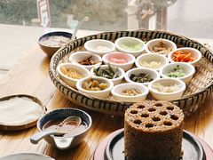 -包整·丝娃娃(一览甲秀楼风景店)