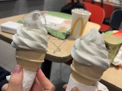 -麦当劳(轻轨曹杨路店)
