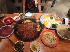 -周小明火锅(黑金冠社区店)