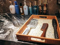 -浅深(世茂滨江精品店)