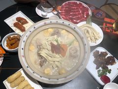 -小乌猪·金华筒骨煲(永盛购物广场店)