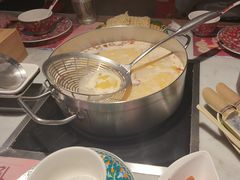 -尚尚仙·酸汤猪手·猪肚鸡火锅(华联万柳购物中心店)