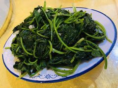 红薯叶-华兴餐厅·招牌生鱼片(桃园路店)