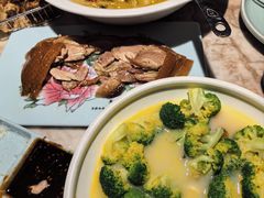-韵秋荷(宝山龙湖天街店)