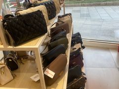 -大脚丫鞋服批发(真光店)