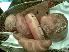 抢了这点~嘿嘿-西点坊(浦东香格里拉店)