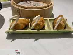 榴莲千丝酥-稻香酒家·34年老字号·港式粤菜(汉街店)