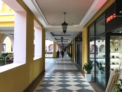 -首创奥特莱斯(西安店)