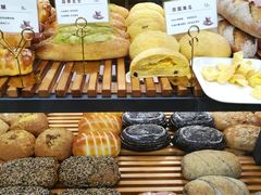 -焙丽拾光(麦凯乐直营店)
