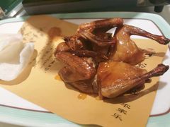 -松沪名灶·豆浆鱼头·新上海菜(飞航吾悦广场店)