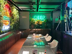 -DEEP·美式餐吧(五棵松华熙LIVE店)