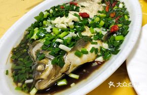 Scallion-Braised Bream