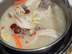 -三人行骨头王火锅(长寿店)