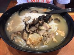 -老妈米线(港龙店)