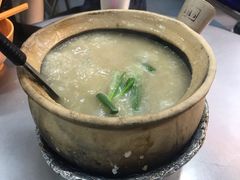 -长城砂煲田鸡粥