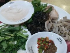 -桥香园云南过桥米线(金马碧鸡店)