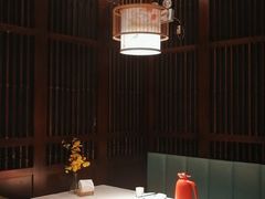 -阿瓦山寨·湘菜现炒·剁椒鱼头王(咸阳总店)