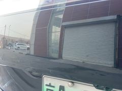 -畅通航行汽车钣金喷漆 无痕修复·局部喷漆