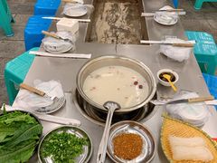 -去吃小龙虾·江湖菜·烧烤(南滨路店)